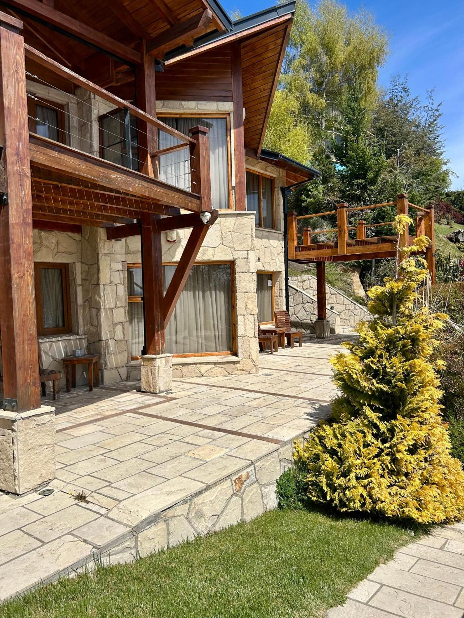 Bahia Paraiso Apart & Suites 산카를로스데바릴로체 외부 사진