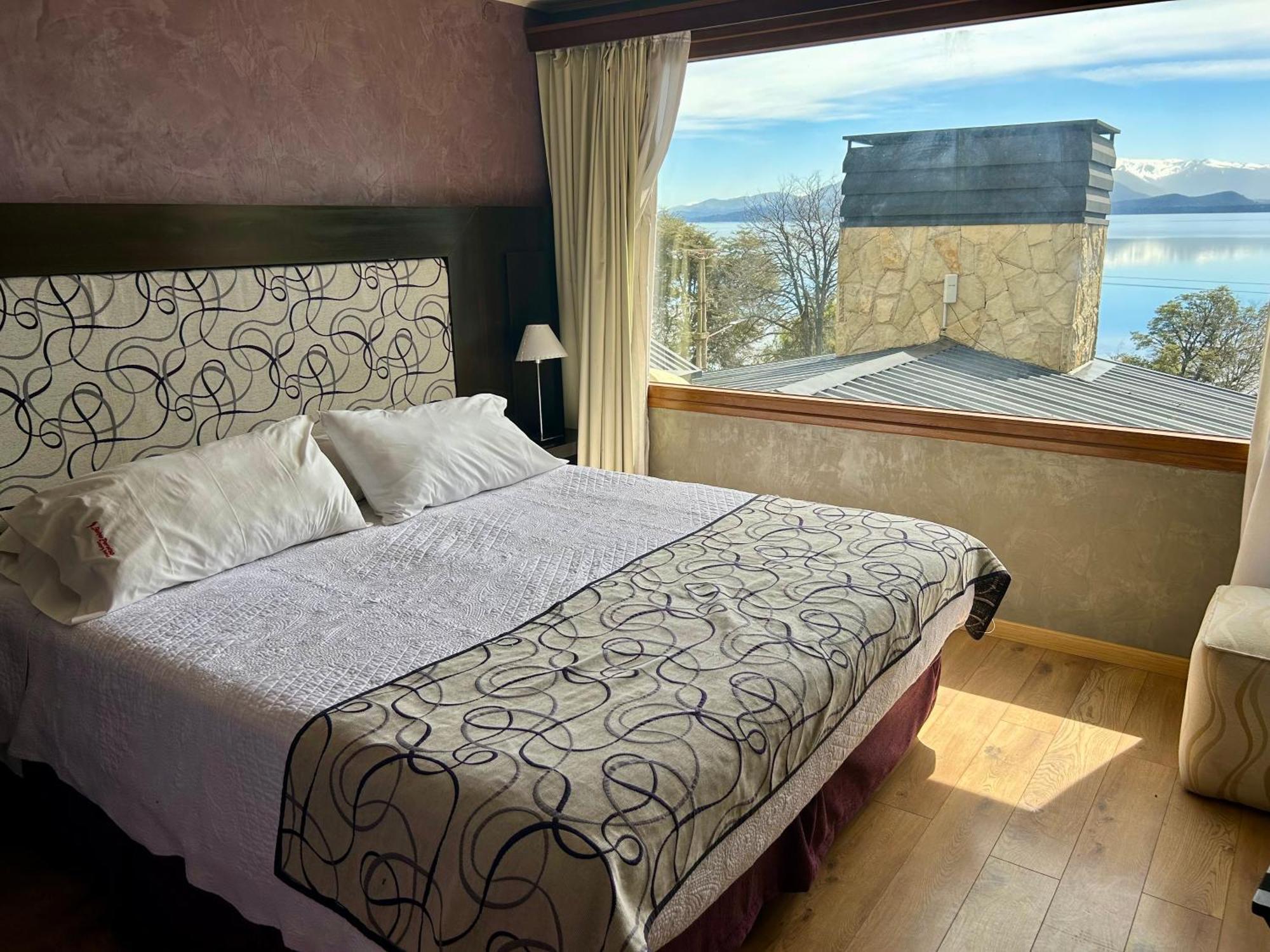 Bahia Paraiso Apart & Suites 산카를로스데바릴로체 외부 사진