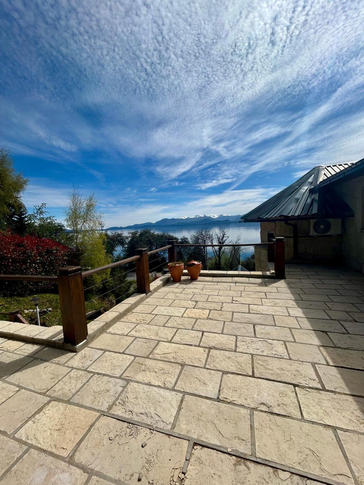 Bahia Paraiso Apart & Suites 산카를로스데바릴로체 외부 사진