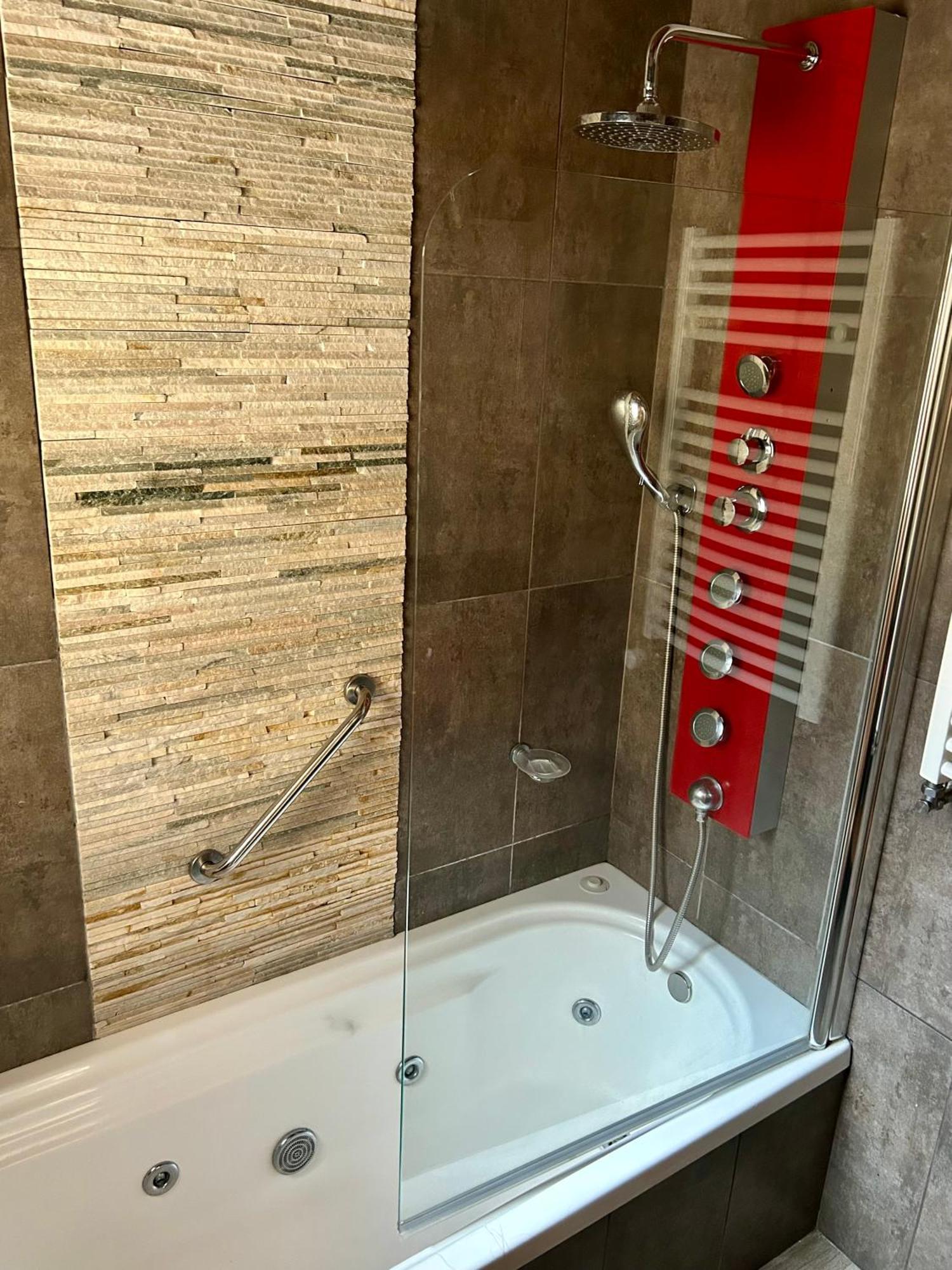 Bahia Paraiso Apart & Suites 산카를로스데바릴로체 외부 사진