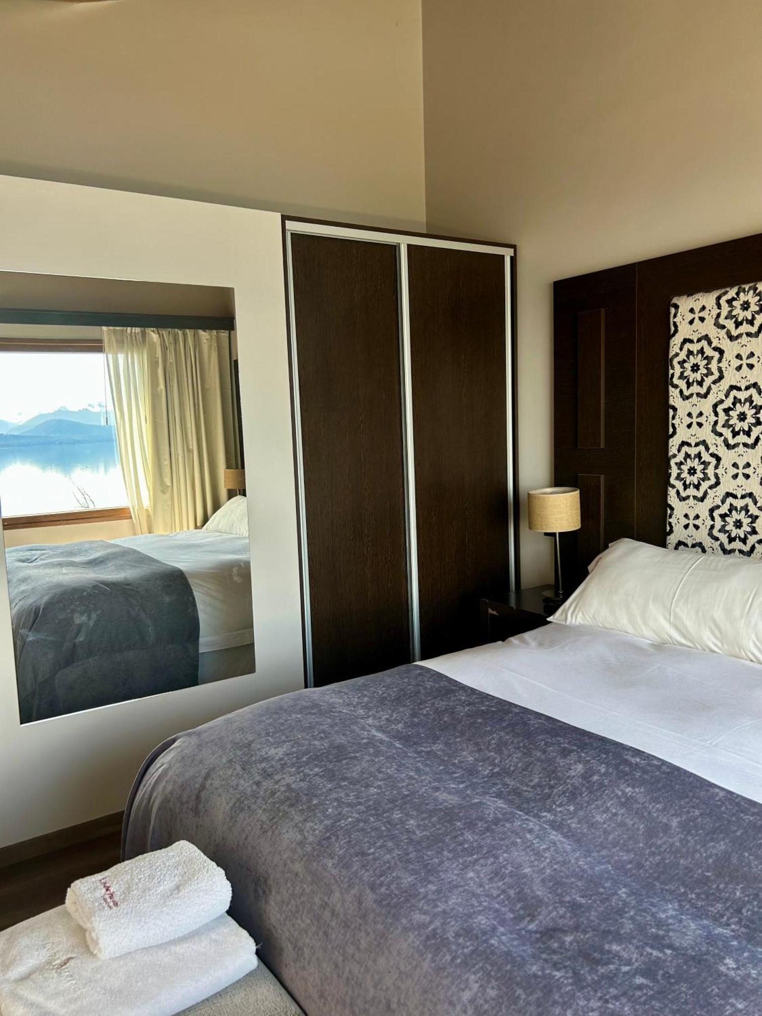 Bahia Paraiso Apart & Suites 산카를로스데바릴로체 외부 사진