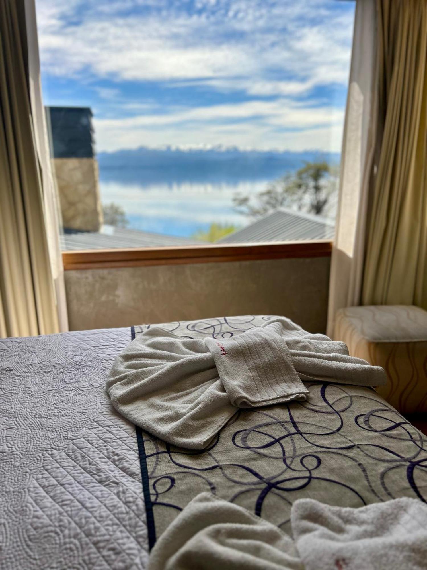 Bahia Paraiso Apart & Suites 산카를로스데바릴로체 외부 사진