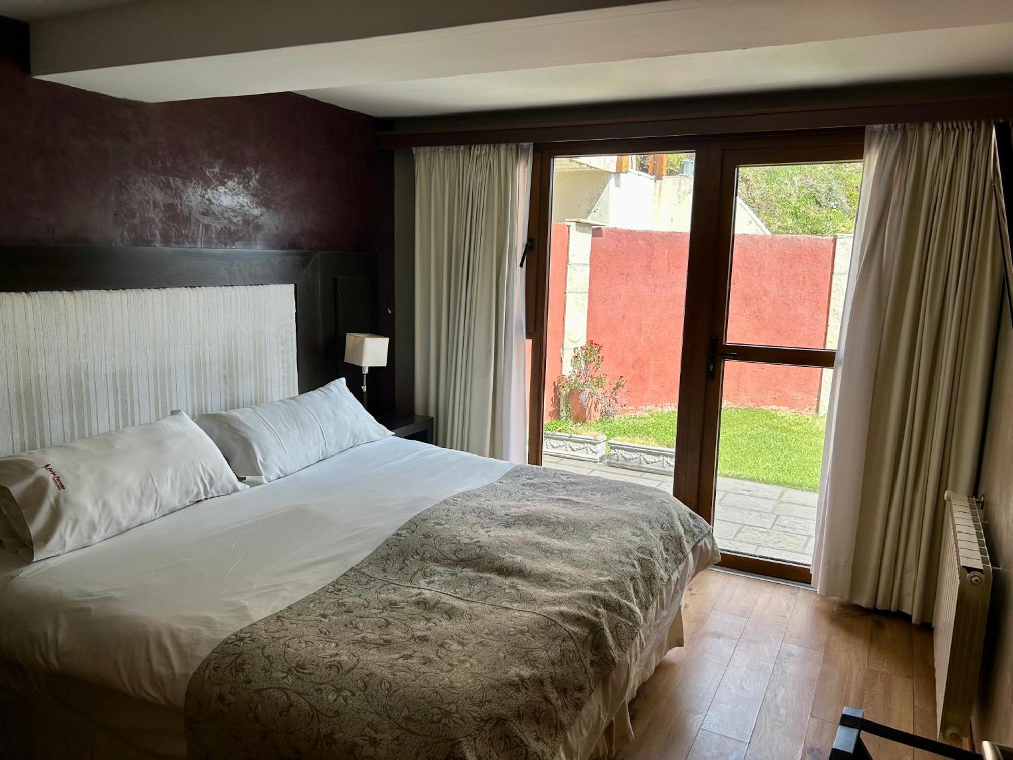 Bahia Paraiso Apart & Suites 산카를로스데바릴로체 외부 사진
